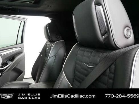 Certified 2026 Cadillac Escalade ESV Platinum Sport AWD/4WD image 22