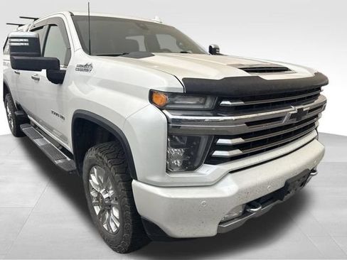 Used 2022 Chevrolet Silverado 3500 High Country w/ Safety Package II AWD/4WD image 8