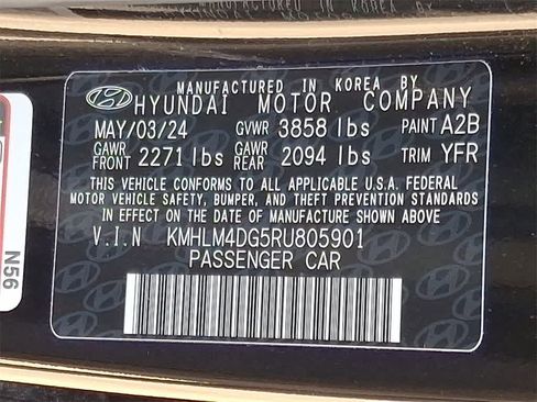 Used 2024 Hyundai Elantra SEL image 29