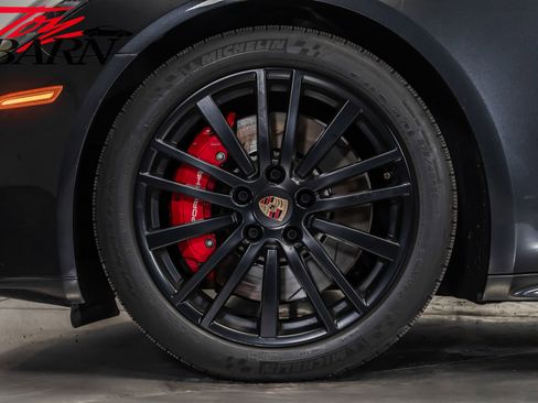 Used 2020 Porsche Panamera GTS image 17