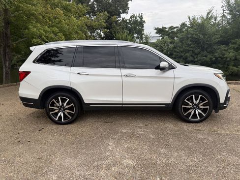Used 2021 Honda Pilot Elite image 2