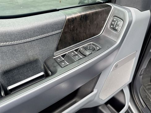 Used 2021 Ford F150 Lariat w/ Equipment Group 502A High image 22