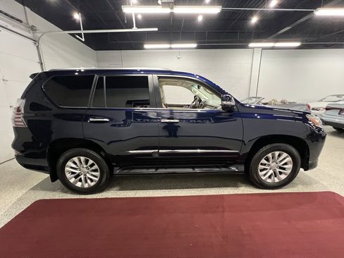 Used 2018 Lexus GX 460 Premium w/ Premium Package image 12