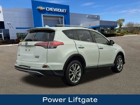Used 2017 Toyota RAV4 Limited image 8