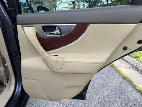 Used 2009 INFINITI FX35 AWD w/ Navigation Pkg image 38