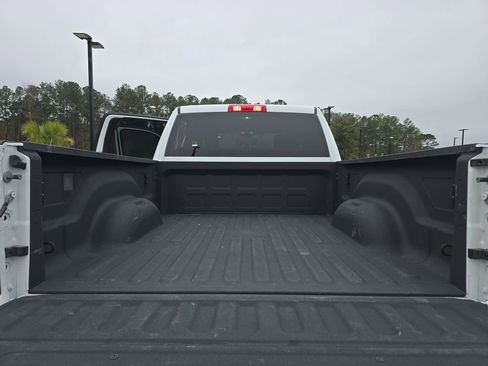 Used 2024 RAM 2500 Big Horn w/ Bed Utility Group image 15