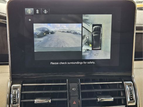 Used 2021 Lincoln Navigator Reserve AWD/4WD image 16