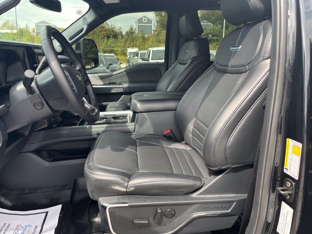 Used 2026 Ford F350 Platinum AWD/4WD image 12