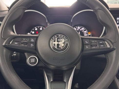 Used 2021 Alfa Romeo Stelvio Ti image 14