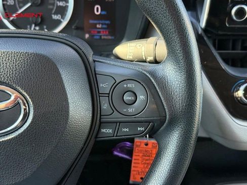 Used 2021 Toyota Corolla LE image 22