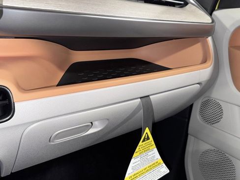 New 2025 Volkswagen ID. Buzz 1st Edition image 63