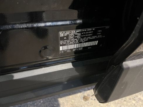 Used 2025 Toyota RAV4 XLE image 29