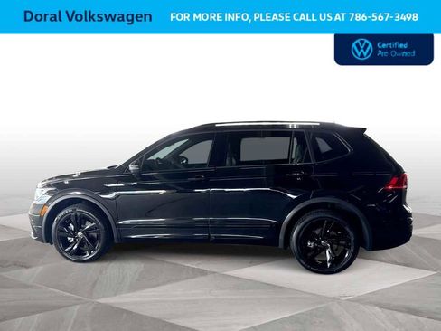Certified 2023 Volkswagen Tiguan SE R-Line image 5
