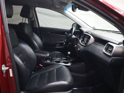 Used 2019 Kia Sorento EX AWD/4WD image 10