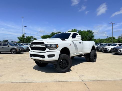 Used 2023 RAM 3500 Tradesman AWD/4WD image 9