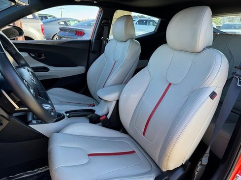 Used 2019 Hyundai Veloster Turbo Ultimate image 13