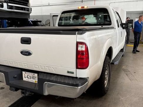 Used 2011 Ford F250 XL w/ XL Value Pkg RWD image 2