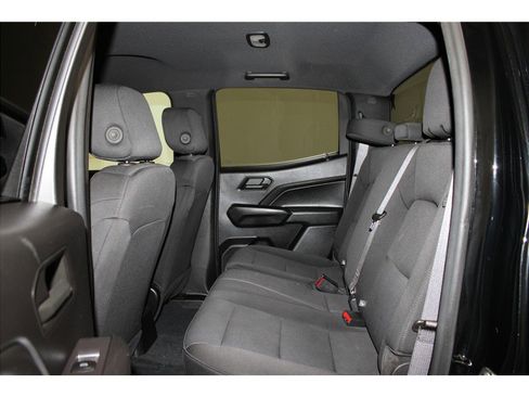 Used 2023 Chevrolet Colorado W/T image 12