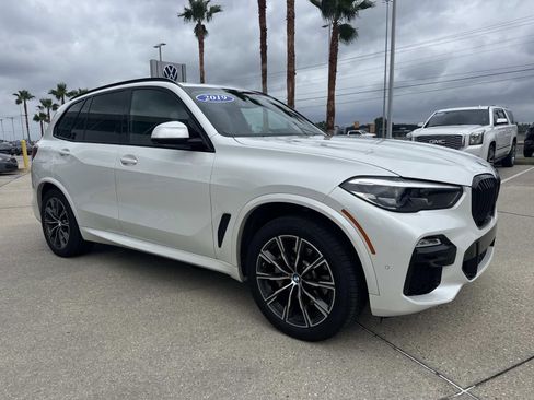Used 2019 BMW X5 xDrive40i w/ M Sport Package AWD/4WD image 3