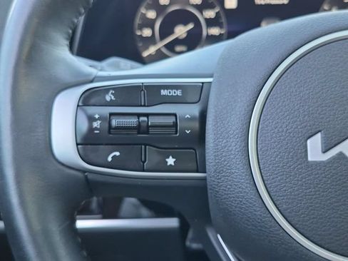 Used 2025 Kia Sportage SX AWD/4WD image 15