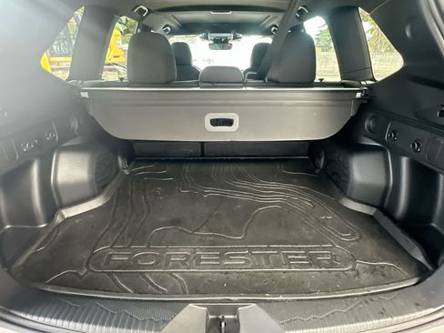 Used 2025 Subaru Forester Premium AWD/4WD image 25