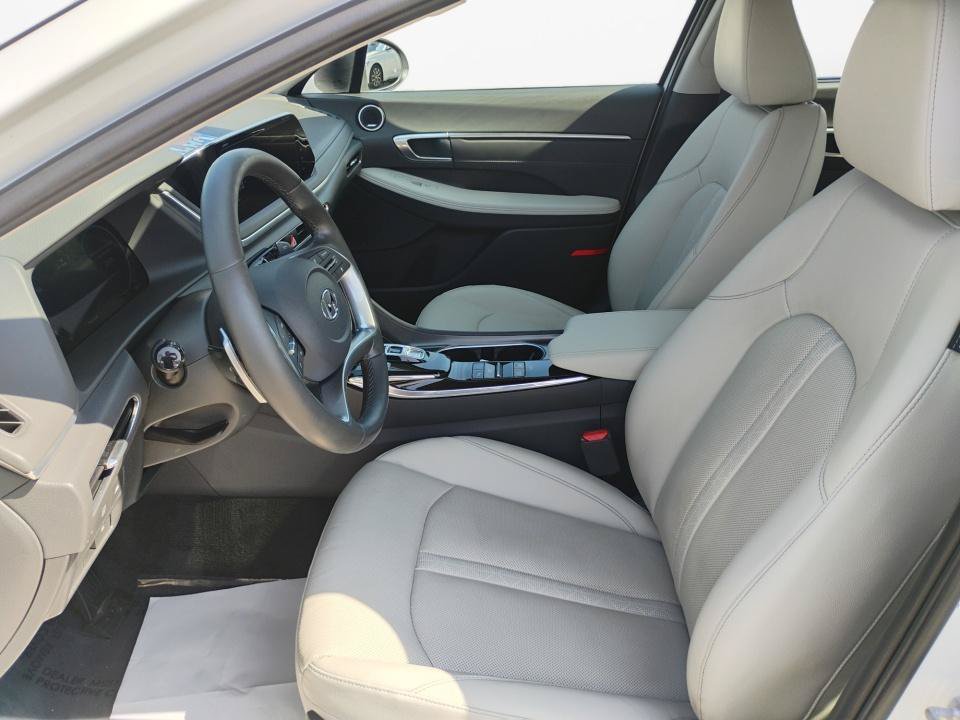 Used 2023 Hyundai Sonata Limited w/ Cargo Package FWD image 11