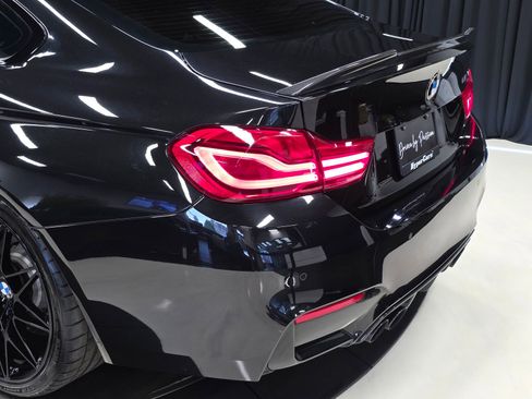 Used 2018 BMW M4 Coupe RWD image 51
