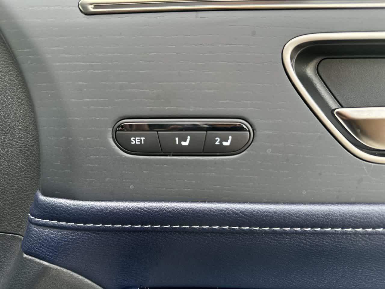 Used 2026 INFINITI QX80 4WD w/ Sport Exterior Package image 18