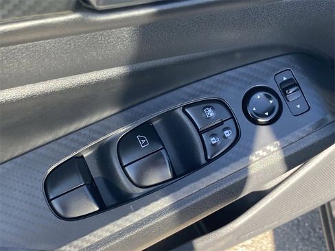 Used 2025 Nissan Altima 2.5 S image 21