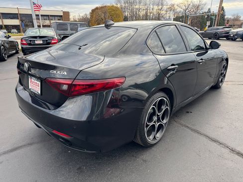 Used 2022 Alfa Romeo Giulia Veloce image 13