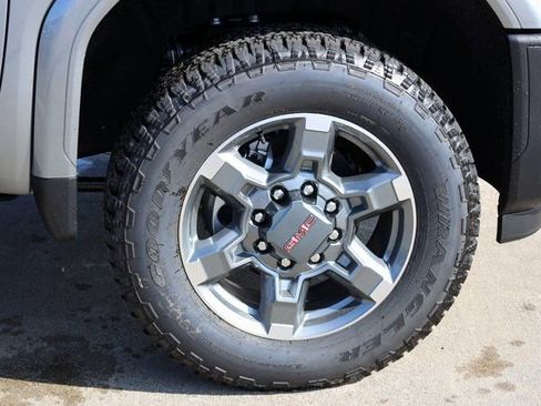 New 2026 GMC Sierra 2500 SLT w/ Texas SLT Premium Package image 9