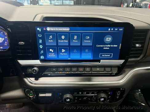 Used 2025 Chevrolet Silverado 1500 High Country w/ High Country Premium Package AWD/4WD image 13