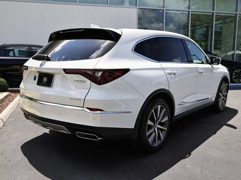 Used 2025 Acura MDX w/ Technology Package AWD/4WD image 5