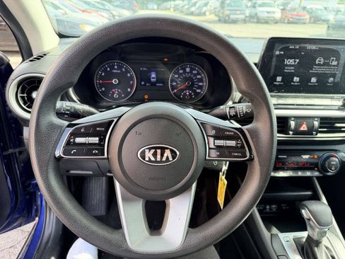 Used 2019 Kia Forte LXS FWD image 9