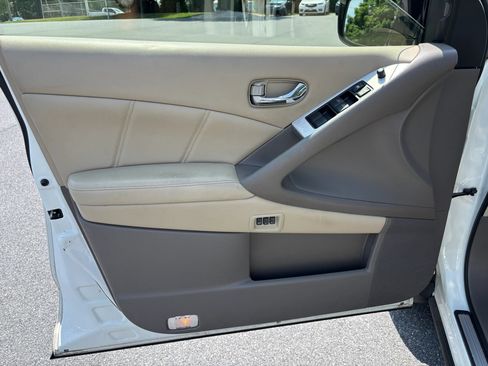 Used 2014 Nissan Murano SL w/ Navigation Package AWD/4WD image 13