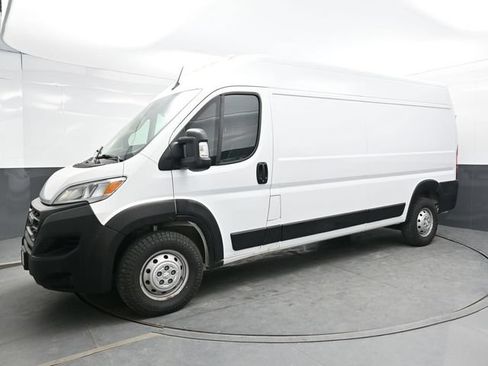 Used 2023 RAM ProMaster 2500 FWD image 3