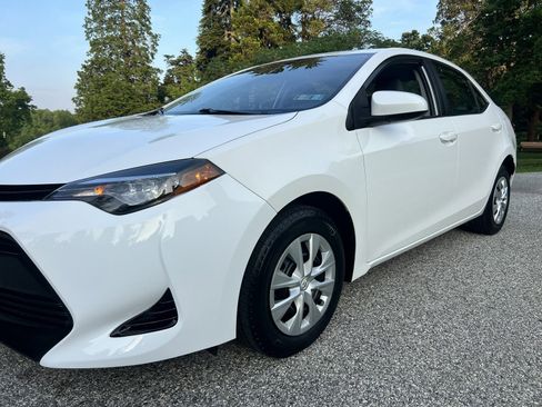Used 2017 Toyota Corolla L w/ Carpet Mat Package (TMS) FWD image 97