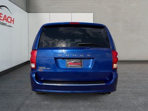 Used 2019 Dodge Grand Caravan SE w/ UConnect Hands-Free Group FWD image 15