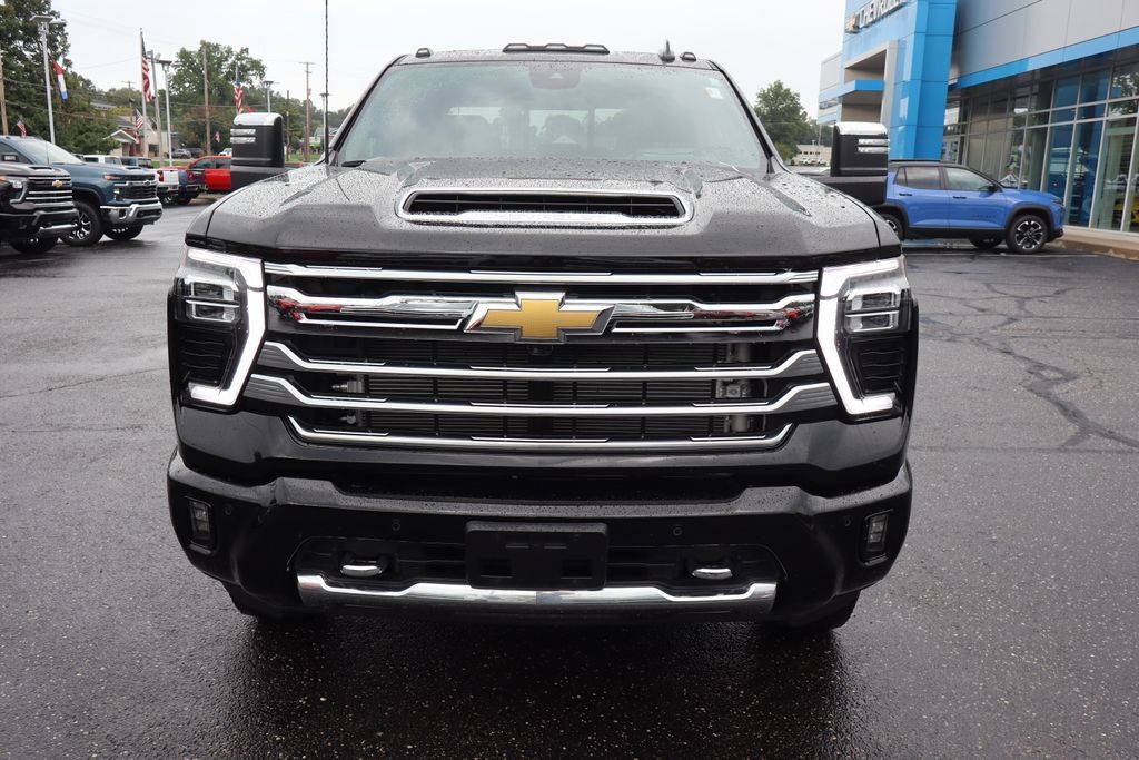 Used 2025 Chevrolet Silverado 3500 High Country w/ High Country Premium Package AWD/4WD image 31