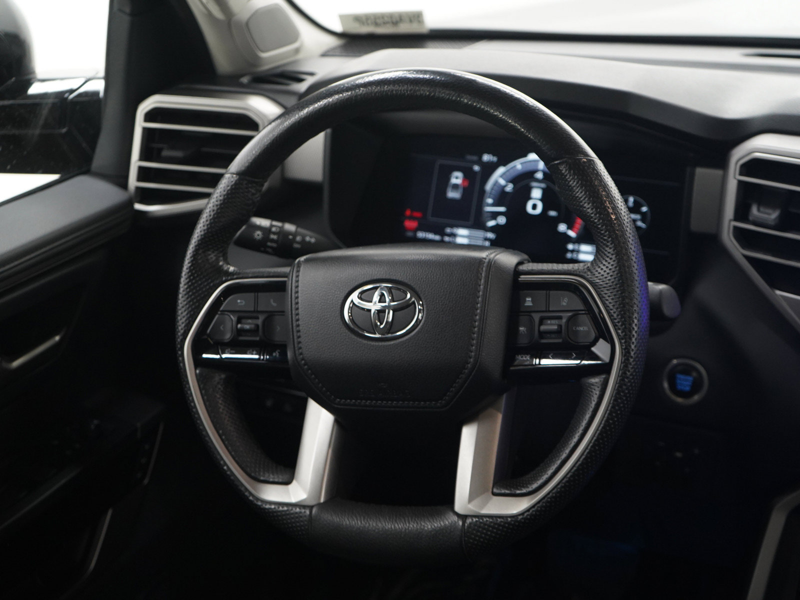 Used 2024 Toyota Tundra Limited AWD/4WD image 14