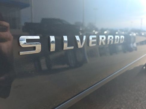 Used 2018 Chevrolet Silverado 1500 LT w/ All Star Edition image 7