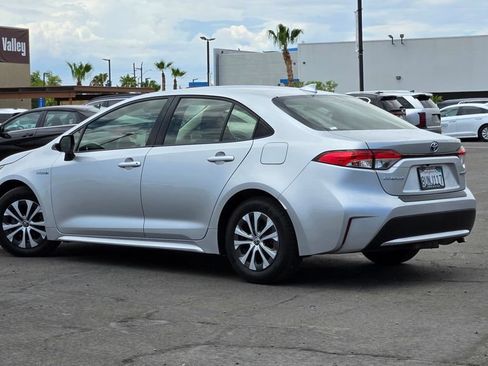 Used 2020 Toyota Corolla LE FWD image 6