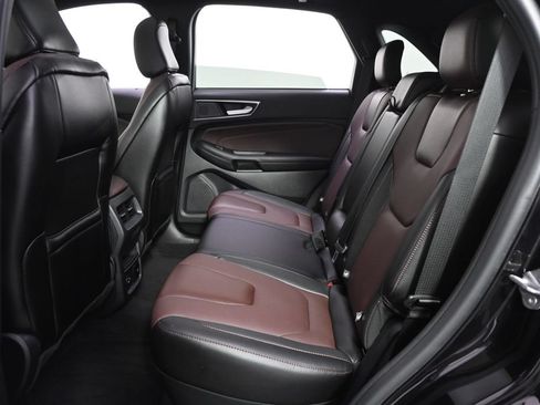 Used 2021 Ford Edge Titanium w/ Equipment Group 301A AWD/4WD image 21