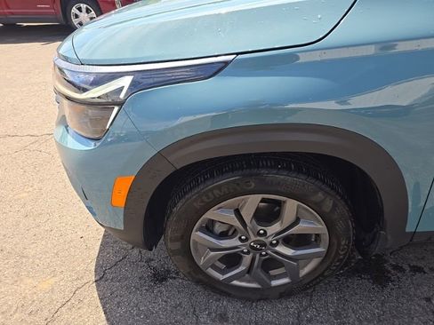 Used 2024 Kia Seltos S FWD image 9