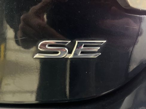 Used 2017 Toyota Camry SE image 45