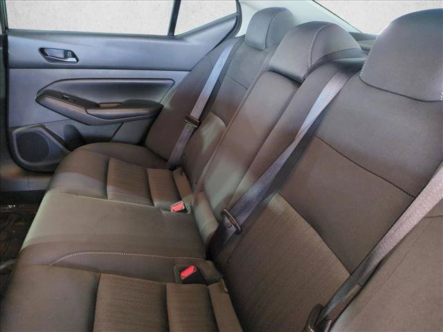 Used 2024 Nissan Altima 2.5 SV FWD image 17