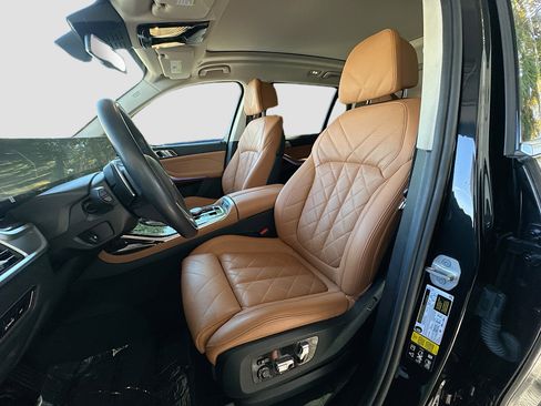 Certified 2024 BMW X7 xDrive40i image 22