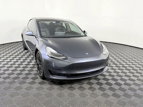 Used 2022 Tesla Model 3 Performance image 5