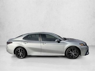 Used 2024 Toyota Camry SE video 4