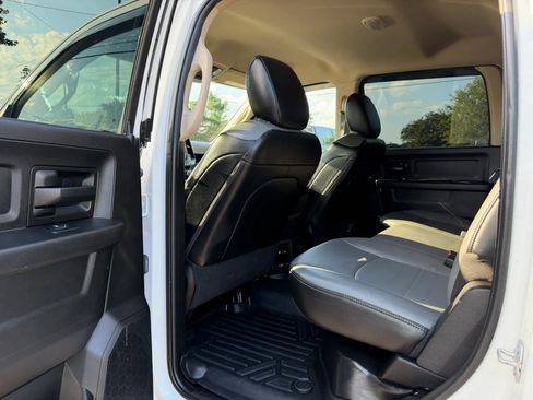 Used 2020 RAM 3500 Tradesman w/ Chrome Appearance Group AWD/4WD image 31